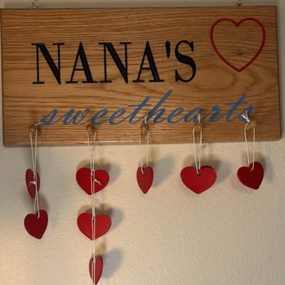 Nana's Sweetheart Name Plaque with 10 hearts